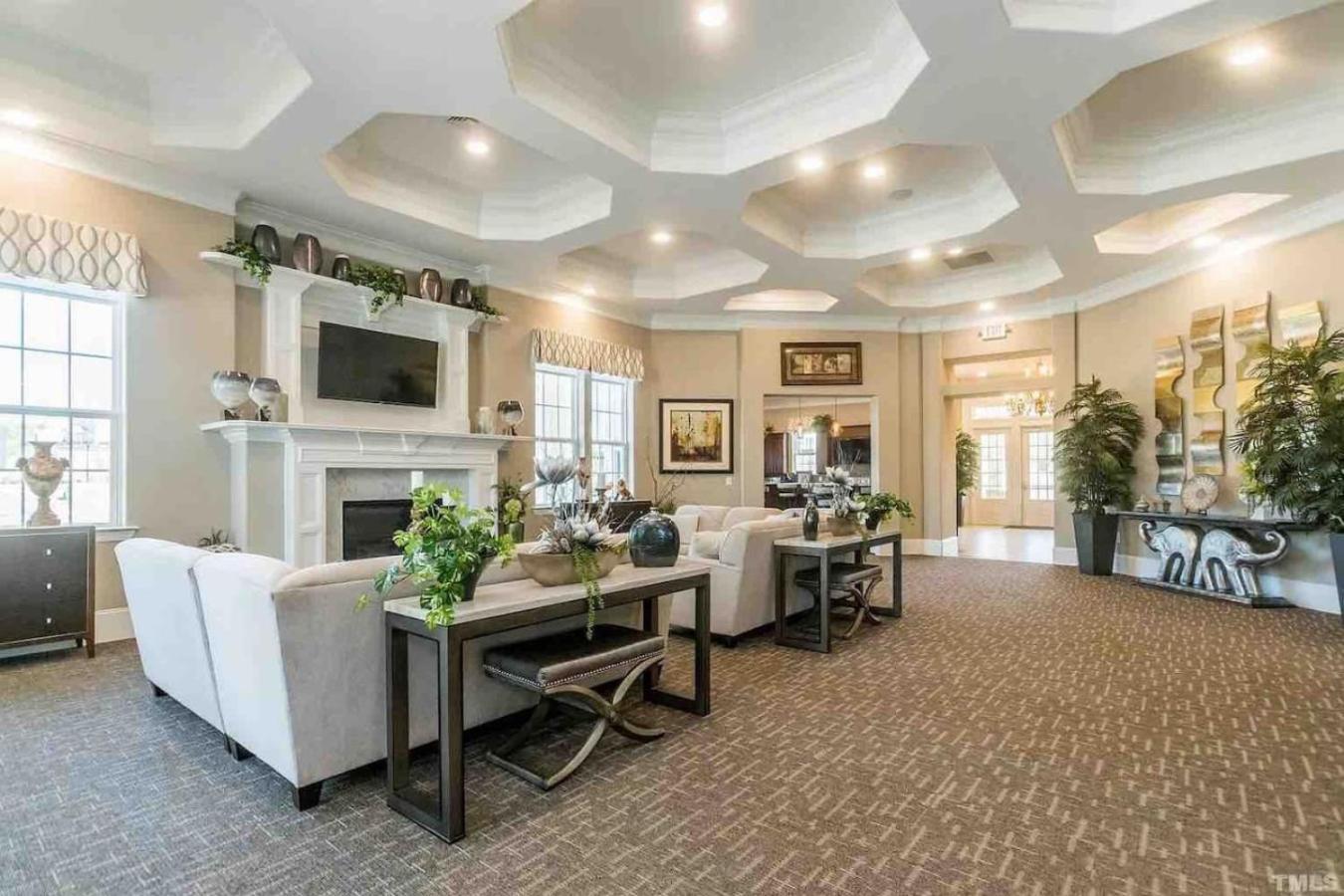 The Villas Buckingham 10 Mins To Rdu Airport Duke Downtown 达拉姆 外观 照片