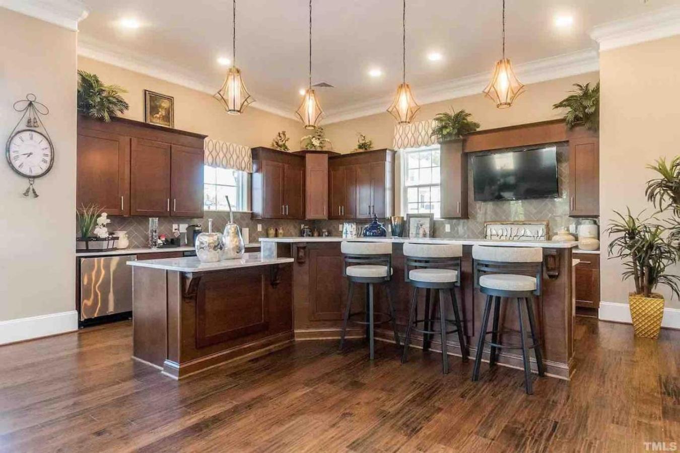 The Villas Buckingham 10 Mins To Rdu Airport Duke Downtown 达拉姆 外观 照片
