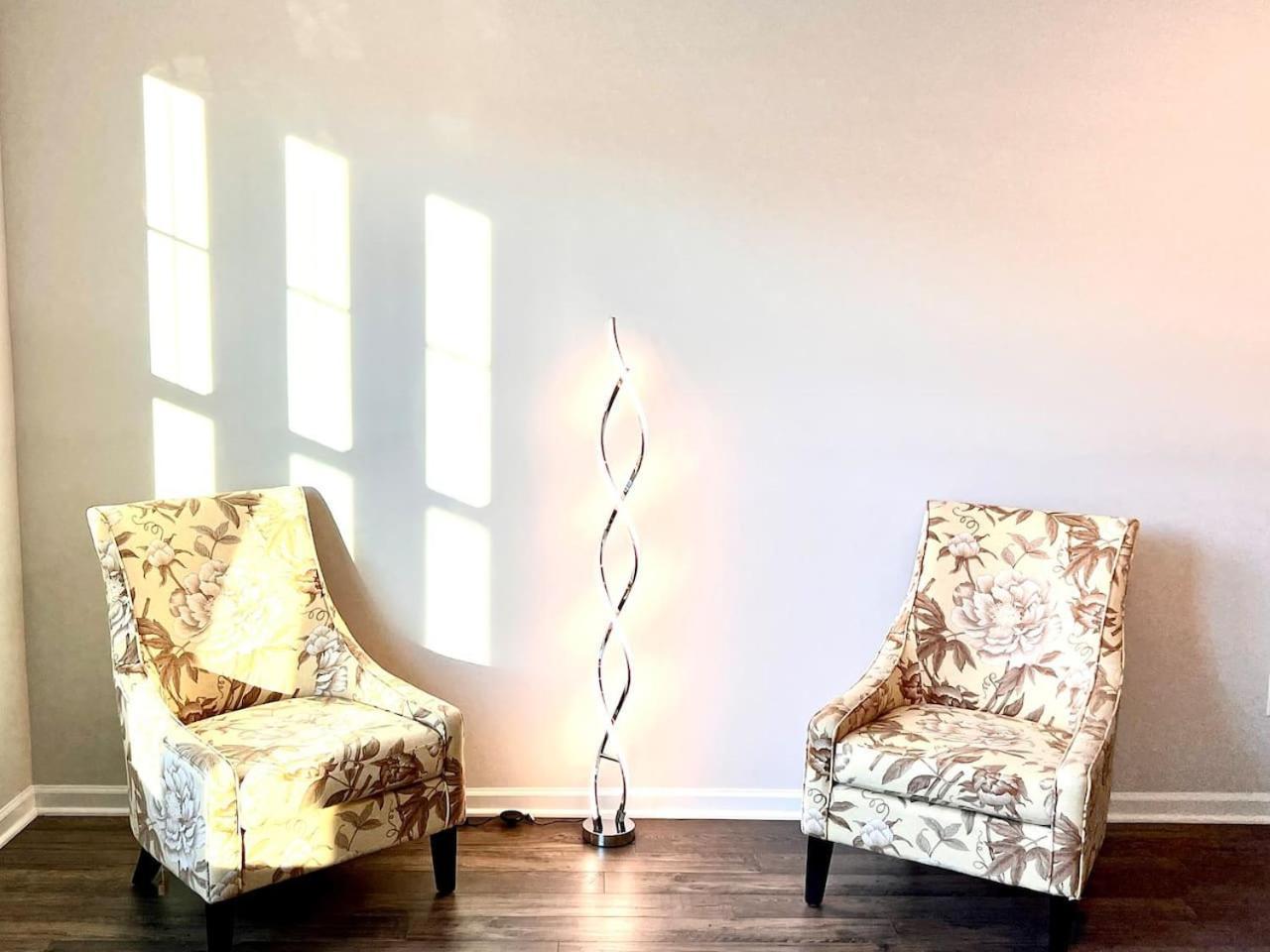 The Villas Buckingham 10 Mins To Rdu Airport Duke Downtown 达拉姆 外观 照片